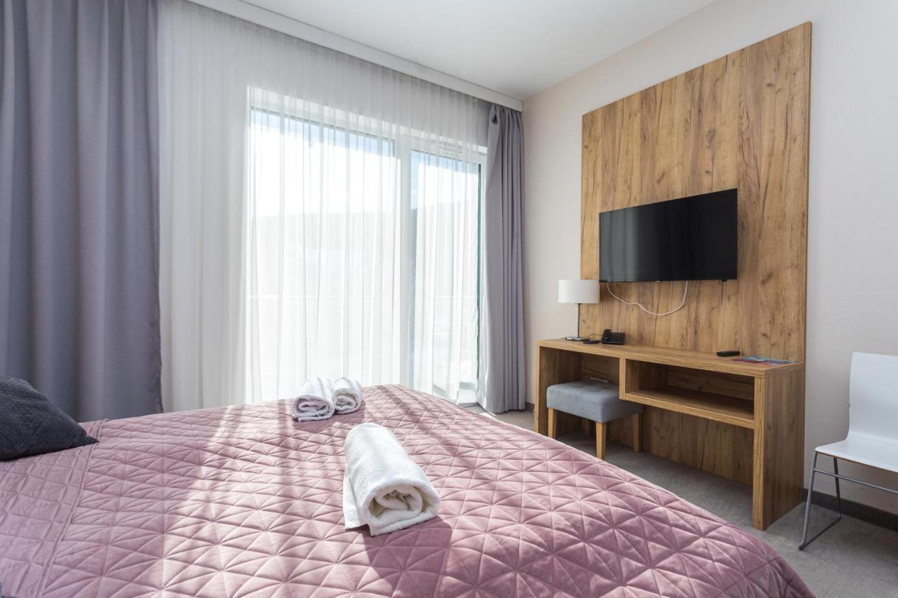 Aparthotel Apartamenty Czarna Gora 239 Sienna  Ngoại thất bức ảnh